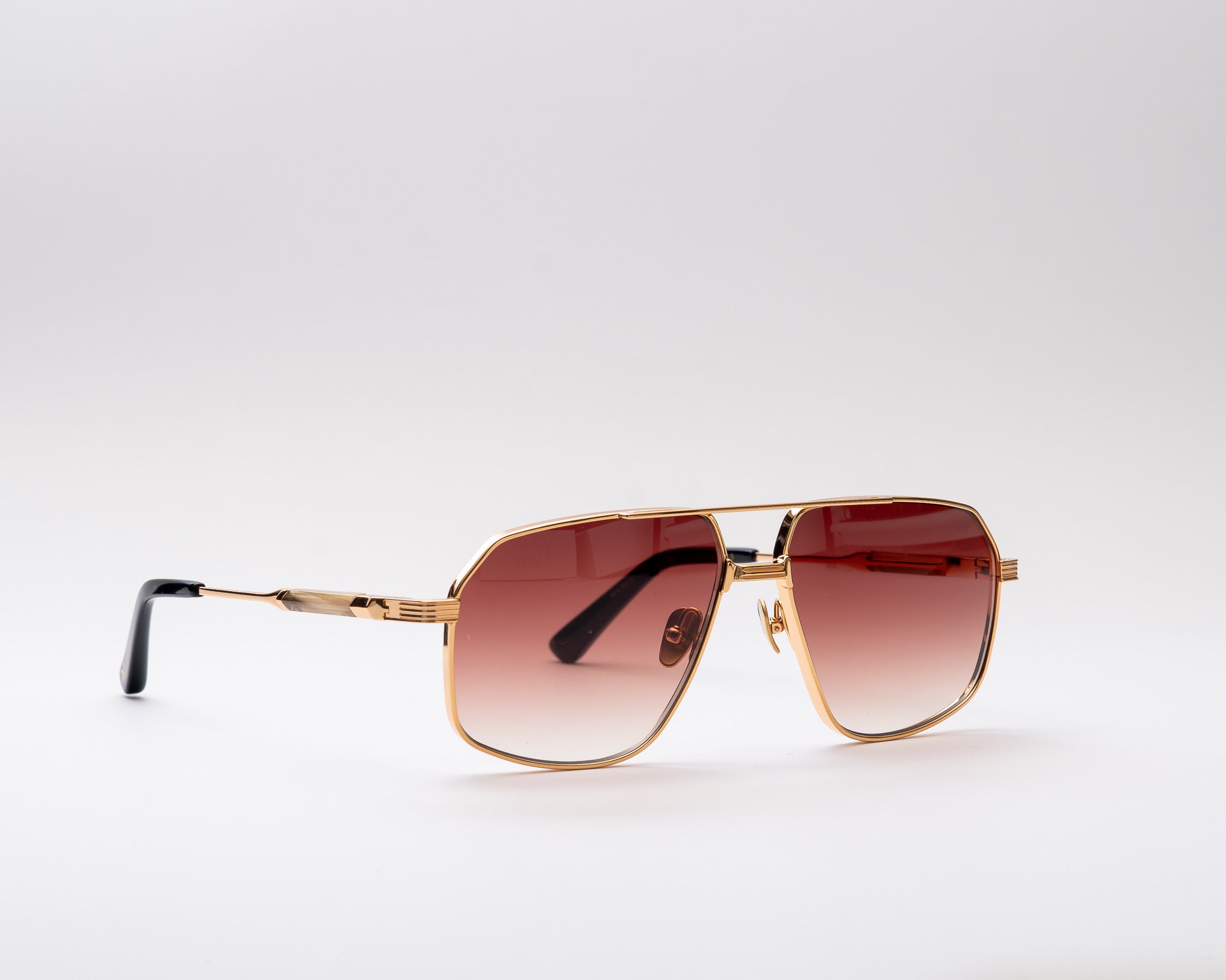 CLASSIC 18K
