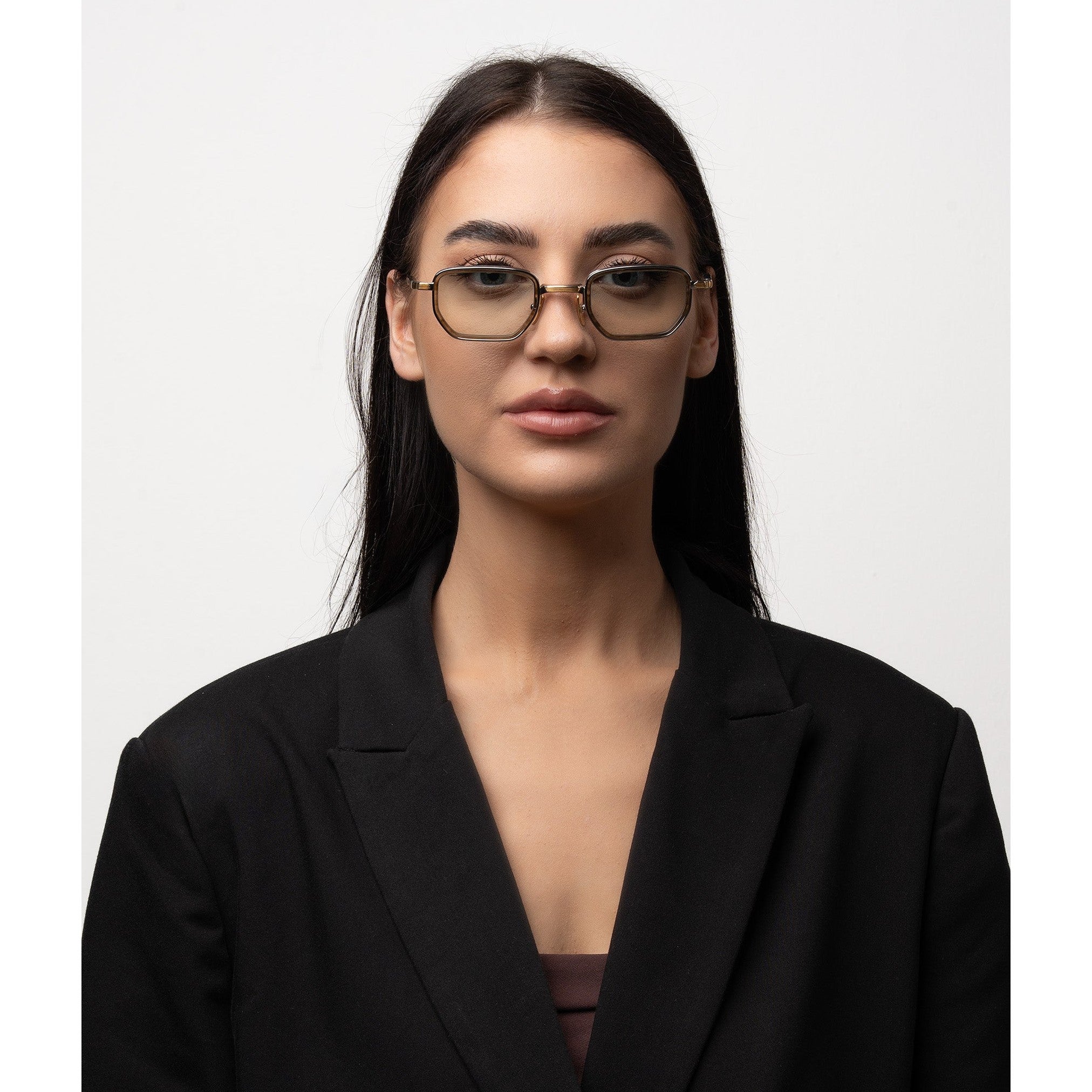 نظارات شمسية من الذهب عيار 18 قيراطًا لجميع الأوقات في العالم