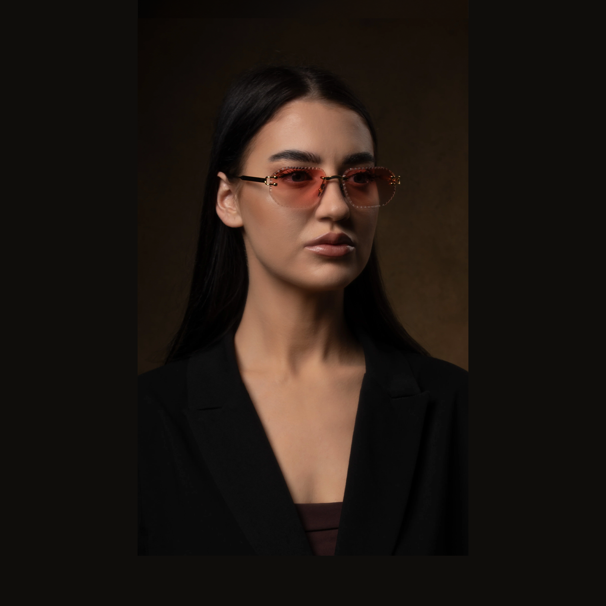 نظارات شمسية بدون إطار من الذهب عيار 18 قيراطًا من XVII